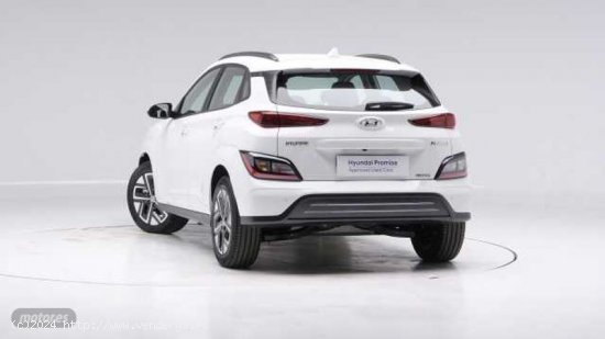 Hyundai Kona Electric Maxx 100kW de 2023 con 53 Km por 34.900 EUR. en Murcia