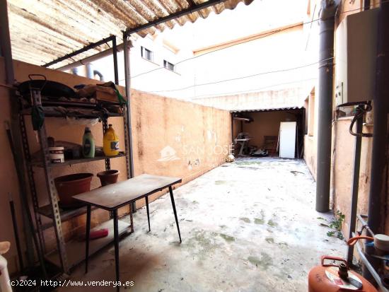  SE VENDE  PLANTA BAJA DE PISO CON GRAN PATIO EN NOVELDA ZONA MARIA CRISTINA. - ALICANTE 