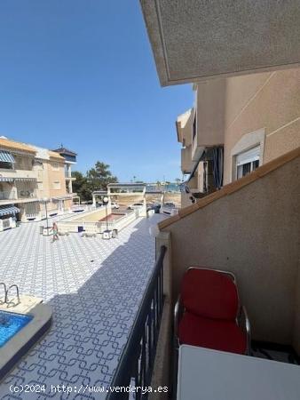 APARTAMENTO .. CON VISTAS AL MAR .. CON GARAGE INCLUIDO EN EL PRECIO Y TRASTERO - ALICANTE