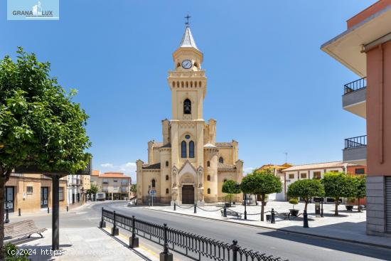 ¡Ático de ensueño con terraza y garaje en Las Gabias - GRANADA