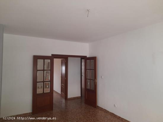 PISO EN VENTA EN C/ MACARENA - BADAJOZ