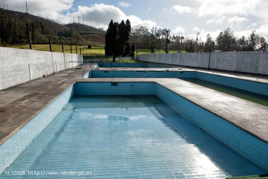  TERRENO CERRADO ACONDICIONADO COMO CAMPING. - A CORUÑA 