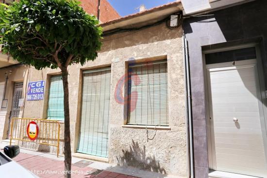 Oportunidad única en pleno corazón de Guardamar del Segura: casa de pueblo. - ALICANTE