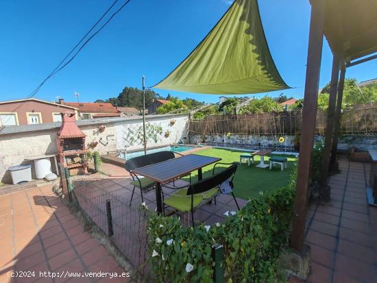 CASA DE PLANTA BAJA DE TRES HABITACIONES CON PISCINA EN TRIÑANS - A CORUÑA