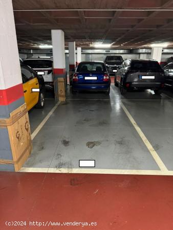 PLAZA DE PARKING EN VENTA EN BARRIO GAVARRA EN CORNELLA DE LLOBREGAT - BARCELONA