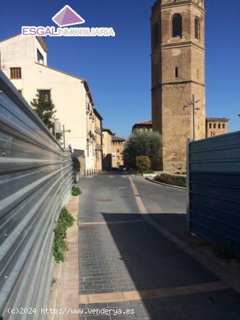 Se vende solar en centro histórica de Barbastro - HUESCA