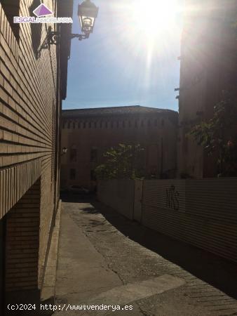 Se vende solar en el Centro Histórico de Barbastro - HUESCA