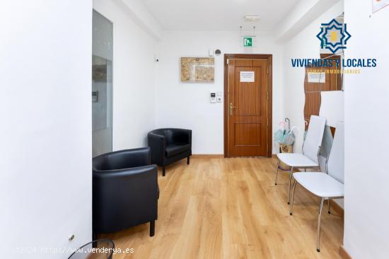 ¡TE PRESENTAMOS ESTE BONITO PISO DE 3 DORMITORIOS Y 1 BAÑO EN CAMINO DE RONDA ¡¡ - GRANADA