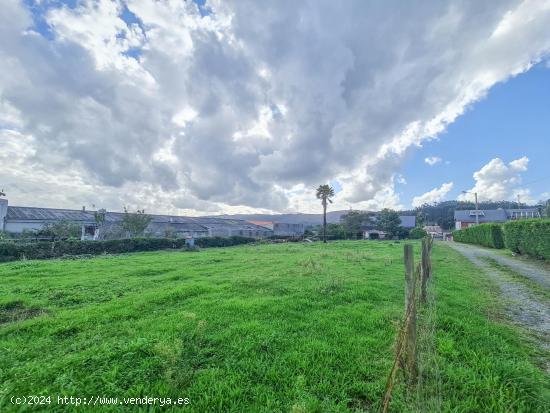 GRAN PARCELA EN EL CENTRO DE TABEAIO (CARRAL) - A CORUÑA