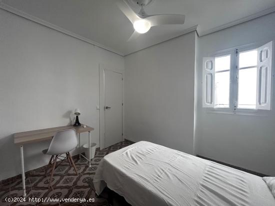 HABITACIÓN EN ALQUILER EN CENTRO DE SAGUNTO! - VALENCIA