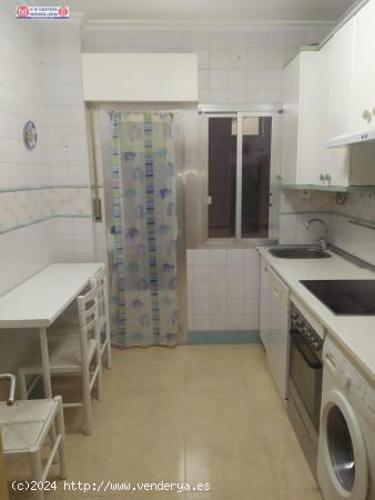 PISO REFORMADO DE 3 DORMITORIOS JUNTO A CALLE EMILIO CASTELAR - CIUDAD REAL