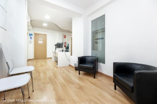 ¡TE PRESENTAMOS ESTE BONITO PISO DE 3 DORMITORIOS Y 1 BAÑO EN CAMINO DE RONDA ¡¡ - GRANADA