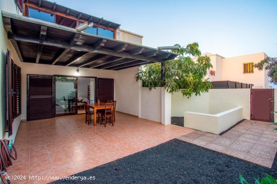  Duplex en Costa Teguise de 3 dormitorios - LAS PALMAS 