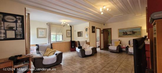 Chalet en venta Turis. Dos casas en la misma parcela - VALENCIA