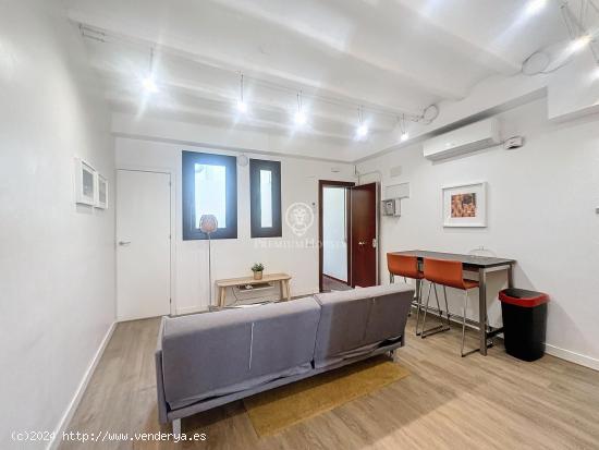 Piso en venta a pocos pasos de la Rambla del Raval - BARCELONA