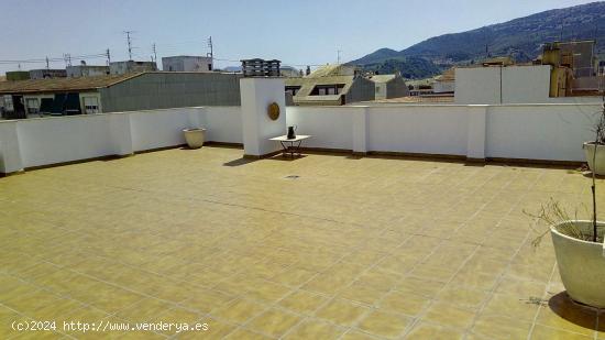  Se alquila Ático con terraza espectacular en la Zona Norte de Alcoy - ALICANTE 