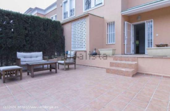 ALQUILER DE EXCELENTE CHALET ADOSADO ZONA ALICANTE GOLF - ALICANTE