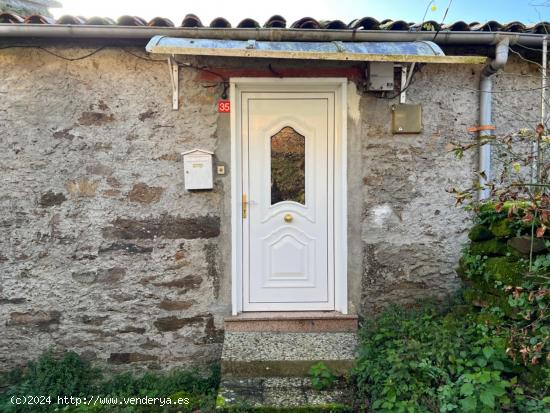 CASA DE PUEBLO SEMI REFORMADA EN BAZAL - LUGO