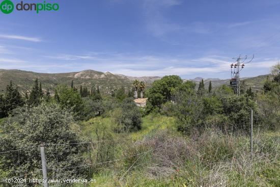 ¡Inversión Única en el Corazón de la Naturaleza! Terreno de 9500m² - GRANADA