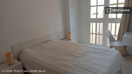 Habitación en piso compartido en Málaga - MALAGA