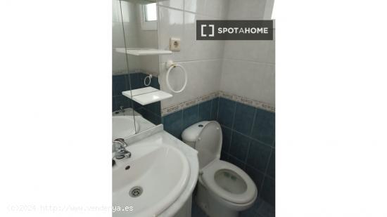 Habitación en piso compartido en Málaga - MALAGA