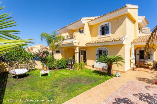  Villa en venta en Orihuela (Alicante) 