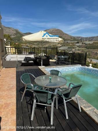 Chalet con LICENCIA TURÍSTICA a la venta en Urbanización Almedia, Callosa d'en Sarrià - ALICANTE