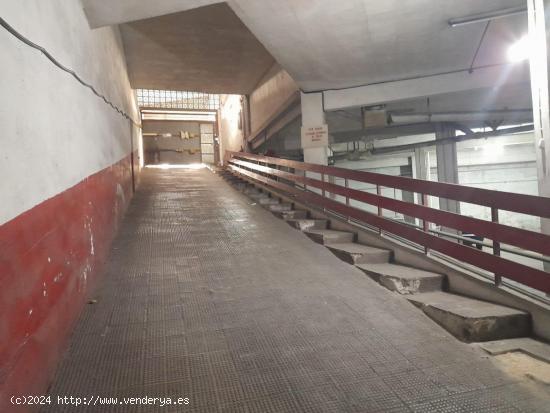 PLAZA DE GARAJE PARA COCHE Y MOTO JUNTO A AV. NOVELDA - ALICANTE