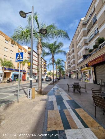 Local en venta y alquiler con opción a compra en Avenida de Salobreña, Motril - GRANADA