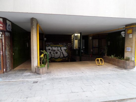 Plaza de aparcamiento en venta  en Barcelona - Barcelona