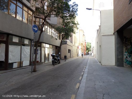 Plaza de aparcamiento en venta  en Barcelona - Barcelona