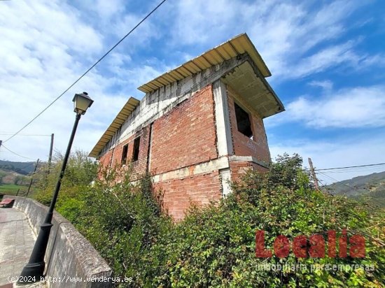 Chalet como obra parada en Otañes, Castro-Urdiales