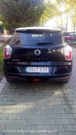 SsangYong Tivoli ( G16 Limited 4x2 )  - Madrid