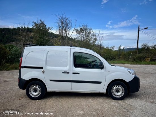 Renault Kangoo Furgon Blue dCi 59 kW 80CV 3p. de 2021 con 47.500 Km por 11.250 EUR. en Barcelona