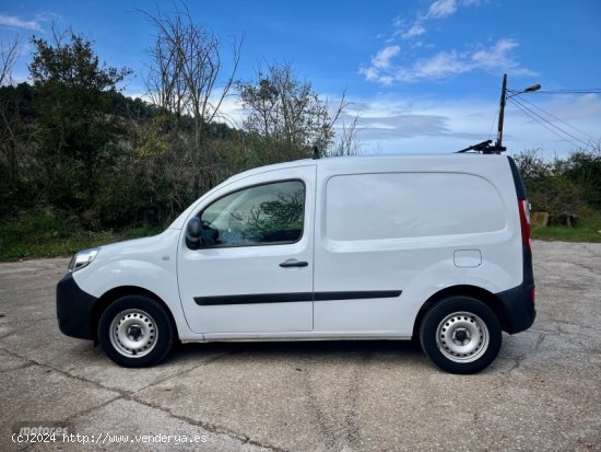 Renault Kangoo Furgon Blue dCi 59 kW 80CV 3p. de 2021 con 47.500 Km por 11.250 EUR. en Barcelona