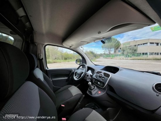 Renault Kangoo Furgon Blue dCi 59 kW 80CV 3p. de 2021 con 47.500 Km por 11.250 EUR. en Barcelona