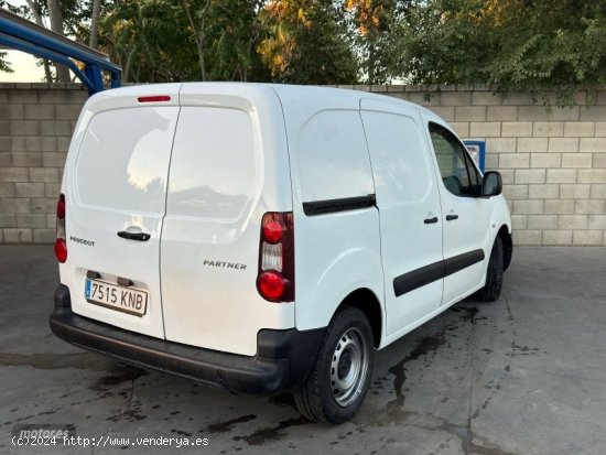 Peugeot Partner 1600 BlueHDI 75 de 2018 con 146.425 Km por 7.200 EUR. en Sevilla