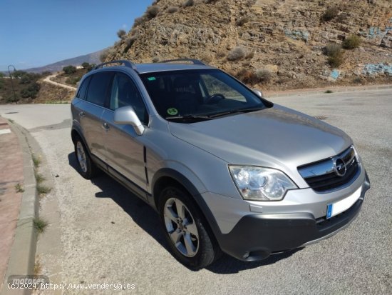 Opel Antara 2.0 CDTI 16V Cosmo Plus 150 cv de 2009 de 2008 con 141.000 Km por 6.500 EUR. en Malaga