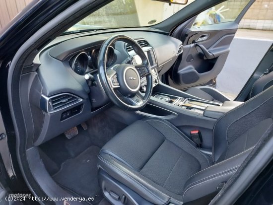 Jaguar F-Pace RSport de 2018 con 120.000 Km por 19.970 EUR. en Girona