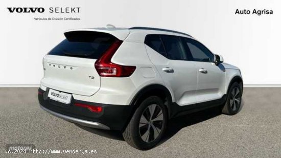 Volvo XC40 XC40 Core, T2 automatico, Gasolina de 2023 con 21.229 Km por 32.500 EUR. en La Rioja