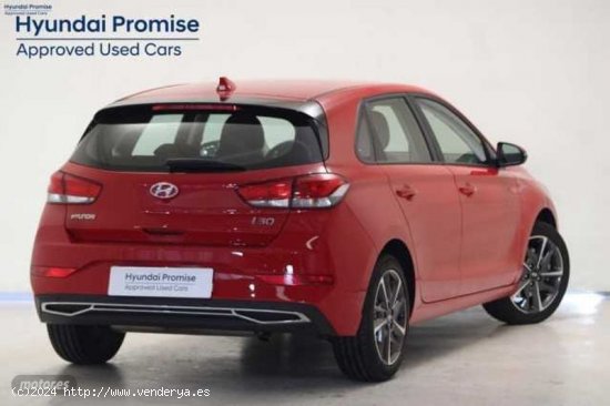 Hyundai i30 1.5 DPI Klass SLX 110 de 2024 con 12.438 Km por 19.900 EUR. en Guadalajara