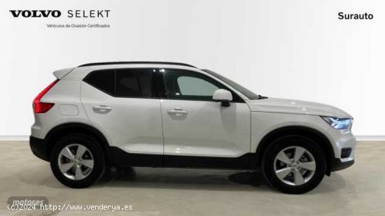 Volvo XC40 XC40 Momentum Core, T2 automatico de 2020 con 41.450 Km por 24.500 EUR. en Cadiz