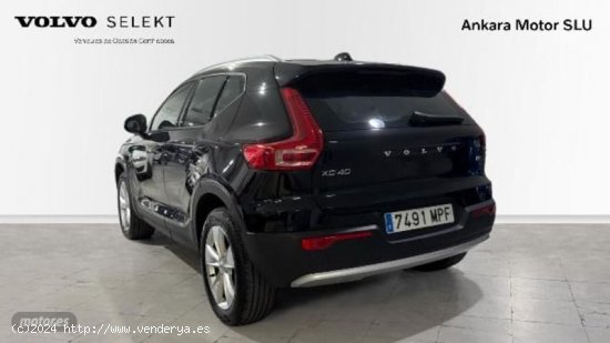 Volvo XC40 XC40 Core, B3 Semihibrido, Gasolina de 2024 con 13.311 Km por 34.900 EUR. en Alicante