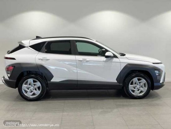 Hyundai Kona 1.0 TGDI Tecno 4x2 de 2024 con 7.800 Km por 26.900 EUR. en Barcelona