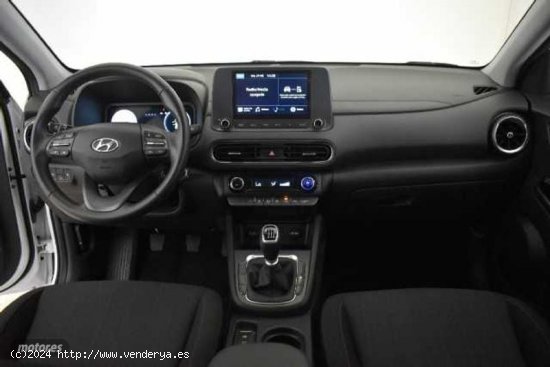 Hyundai Kona 1.0 TGDI Maxx 4x2 de 2023 con 18.325 Km por 20.499 EUR. en Albacete