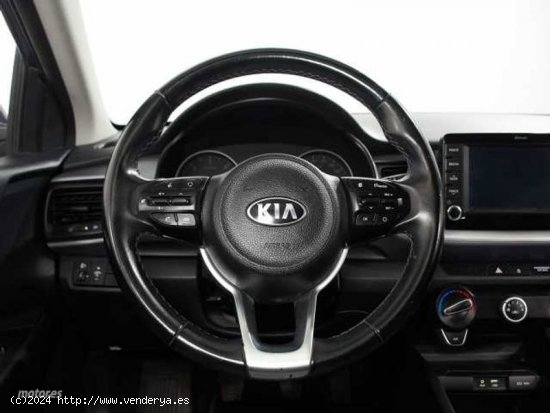 Kia Stonic Stonic 1.6CRDi VGT Eco-Dynamic Concept 115 de 2019 con 62.800 Km por 16.490 EUR. en Cadiz