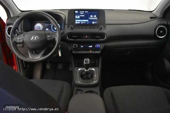 Hyundai Kona 1.0 TGDI Maxx 4x2 de 2023 con 28.586 Km por 18.900 EUR. en Lleida