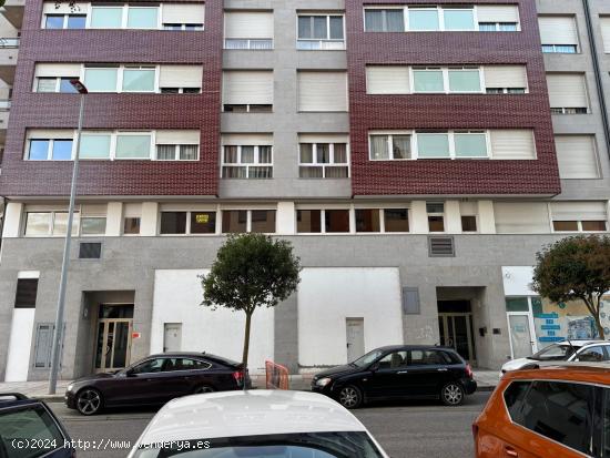  VENTA DE LOCAL ZONA ROSALEDA EN PONFERRADA - LEON 