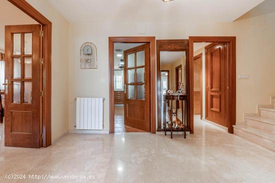 Se alquila vivienda Chalet en Huétor Vega - GRANADA