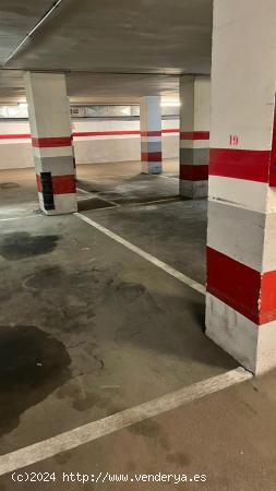 Plaza de Parking en alquiler en Rambla la Pau - BARCELONA